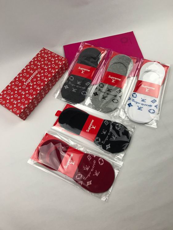 LV socks 01
